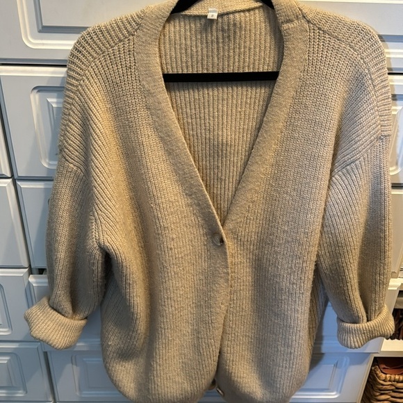Cozy soft Cashmere like sweater cardigan - Picture 4 of 8
